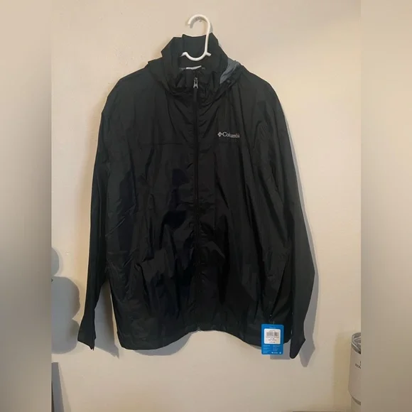 NEW WITH TAGMen’s Columbia Hooded Rain Jacket